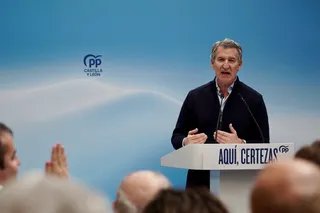 El presidente del Partido Popular, Alberto NÃºÃ±ez FeijÃ³o, interviene en un mitin en Tordesillas | Eduardo Margareto | ICAL