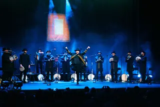 El grupo Os do fondo da barra en una actuación anterior 