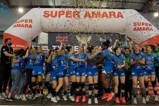 La zamorana María O’Mullony consigue su segunda liga en la élite del balonmano nacional