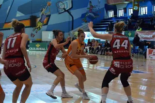 Faussurier firma por Baloncesto Ardoi de LF2