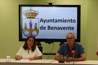 José Mariño y Sandra Otero, concejales de Benavente