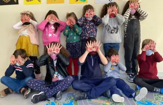 Niños participantes en las ludotecas