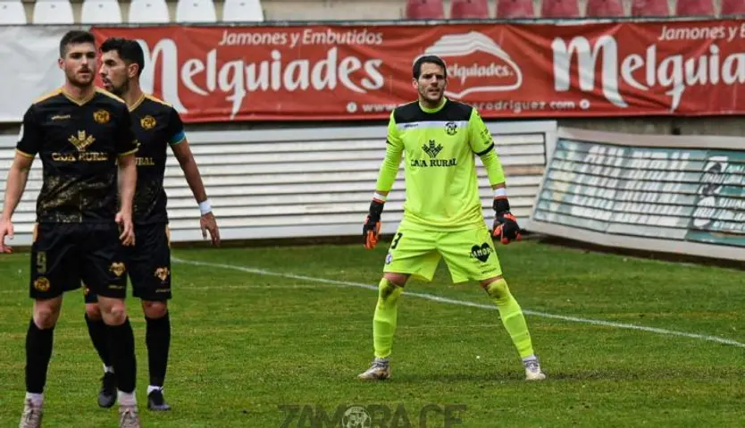 Debut de Pau Torres como guadameta del Zamora CF