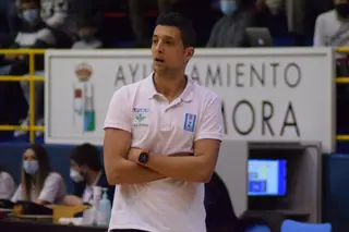 Saulo Hernández durante el CB Zamora Enamora - Basket Navarra