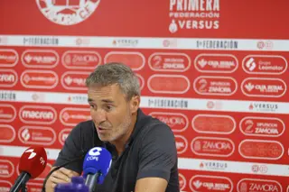 Óscar Cano en rueda de prensa