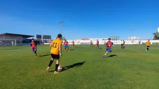 Encuentro entre el CD Benavente B y CD Santa Croya en el Luciano Rubio. Primera Provincial de Zamora.