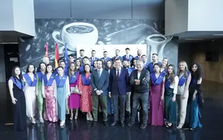 Rubén Cacho ICAL . El consejero de Economía y Hacienda y portavoz, Carlos Fernández Carriedo, clausura el XVI Máster de Comercio Exterior.