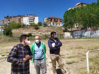 VOX denuncia el peligro que supone el estado lamentable de las viviendas de titularidad municipal en San José Obrero