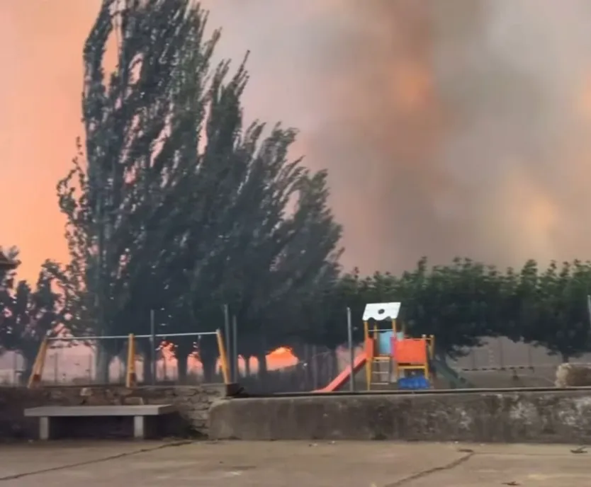 Fuego en el casco urbano de Abejera