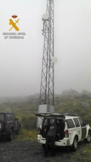 La Guardia Civil instala nuevos equipos de transmisión para mejorar la cobertura para los rescates en Sanabria