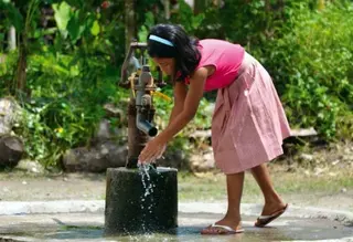 Cruz Roja inaugura ‘Cartas desde Filipinas: Volviendo a Empezar. Especial Tifón Yolanda’
