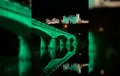 Puebla de Sanabria iluminada de verde. Foto Colegio Oficial de Farmacéuticos de Zamora