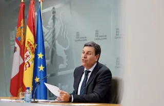 Miriam Chacón ICAL. El consejero de Economía y Hacienda y portavoz, Carlos Fernández Carriedo, comparece en rueda de prensa posterior al Consejo de Gobierno