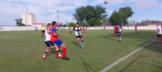 El CD Benavente se midió a Unionistas de Salamanca en la L Edición del Trofeo Ciudad de Benavente