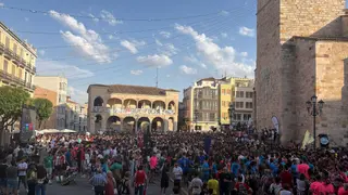 Afición Del Zamora En La Plaza Mayor Para Ver La Pantalla Gigante