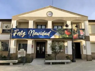 Fachada del Ayuntamiento de Rabanales