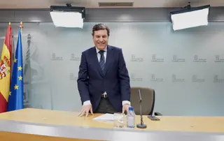 Miriam Chacón ICAL. El consejero de Economía y Hacienda y portavoz de la Junta, Carlos Fernández Carriedo, comparece en rueda de prensa posterior al Consejo de Gobierno.