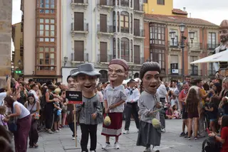 Tercer Encuentro Internacional De Gigantes Y Cabezudos. | Sofía Revenga 